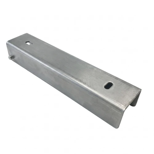 C-profil forbindelse beslag til sokkel 250x50 galvaniseret GPV-700-39 (1)