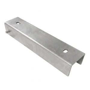 C-skinne forbindelsesbeslag til sokkel 250x55 galvaniseret