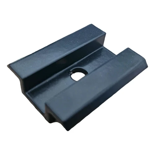 Midterklemme PV lav L50 sort lakeret 002-045 (1)