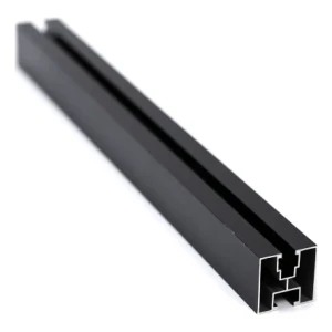 PV monteringsprofil i aluminium 40×40 mm sortanodiseret – skinne 625 cm til M10-bolte