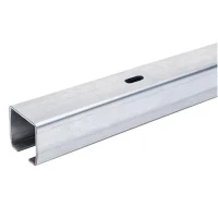 Skinne til skydeport 68x68x3,5 mm, længde 6 m - halvåben, galvaniseret